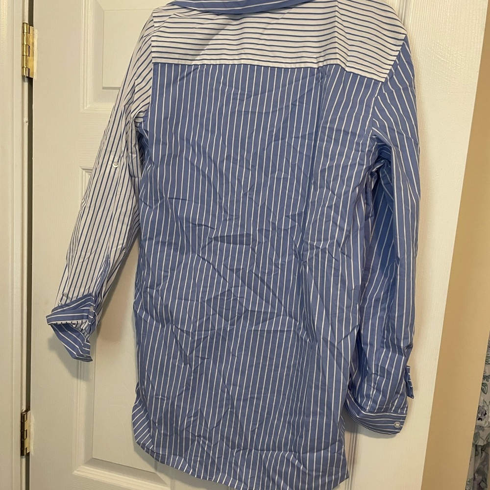 Calvin Klein Two Toned Menswear Style Button Up - Picture 4 of 4